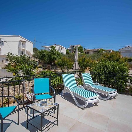 Boutique Guesthouse Sveti Petar, On The Beach, Heated Pool & Boat Berth - Adult Only Necujam Bagian luar foto