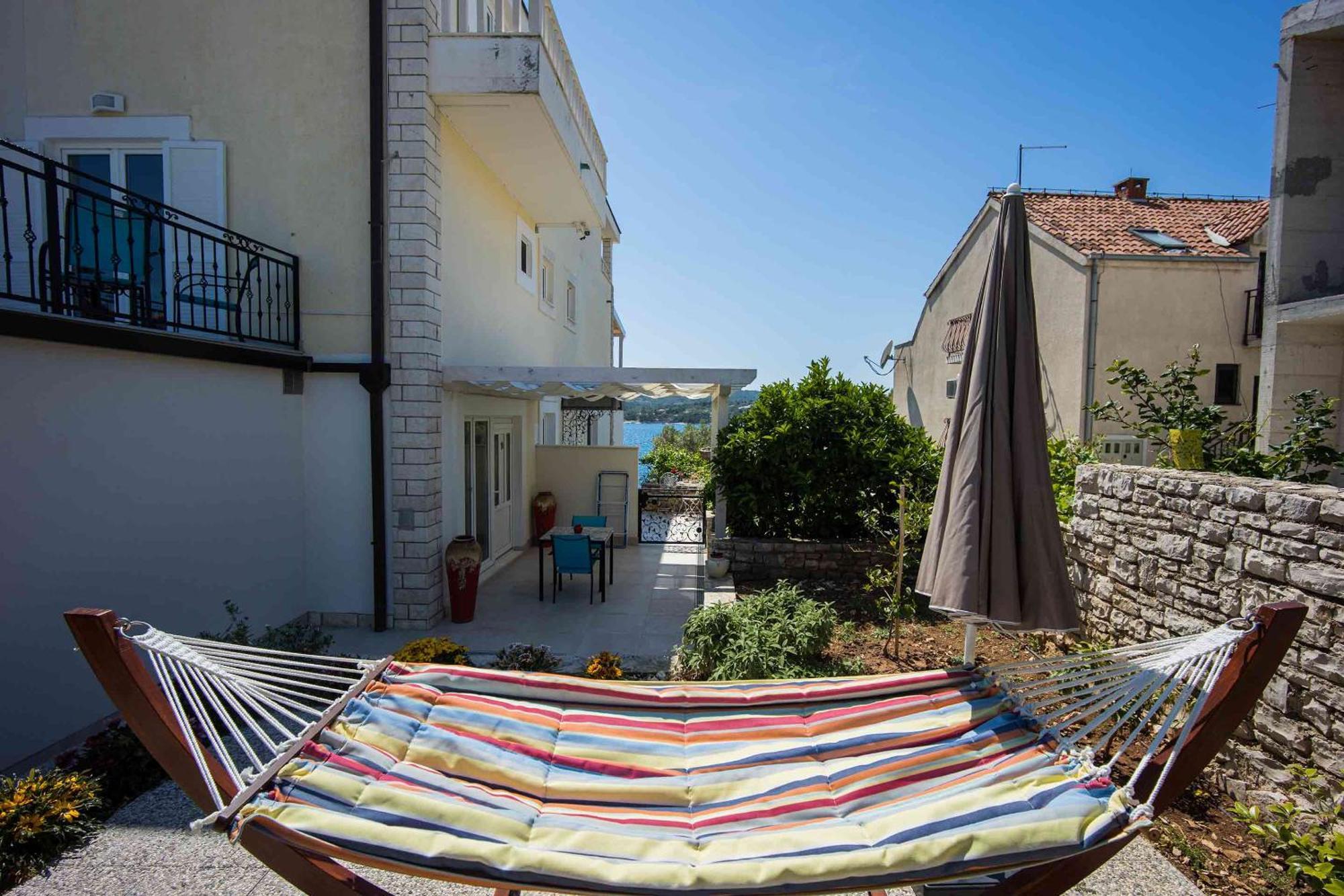 Boutique Guesthouse Sveti Petar, On The Beach, Heated Pool & Boat Berth - Adult Only Necujam Bagian luar foto