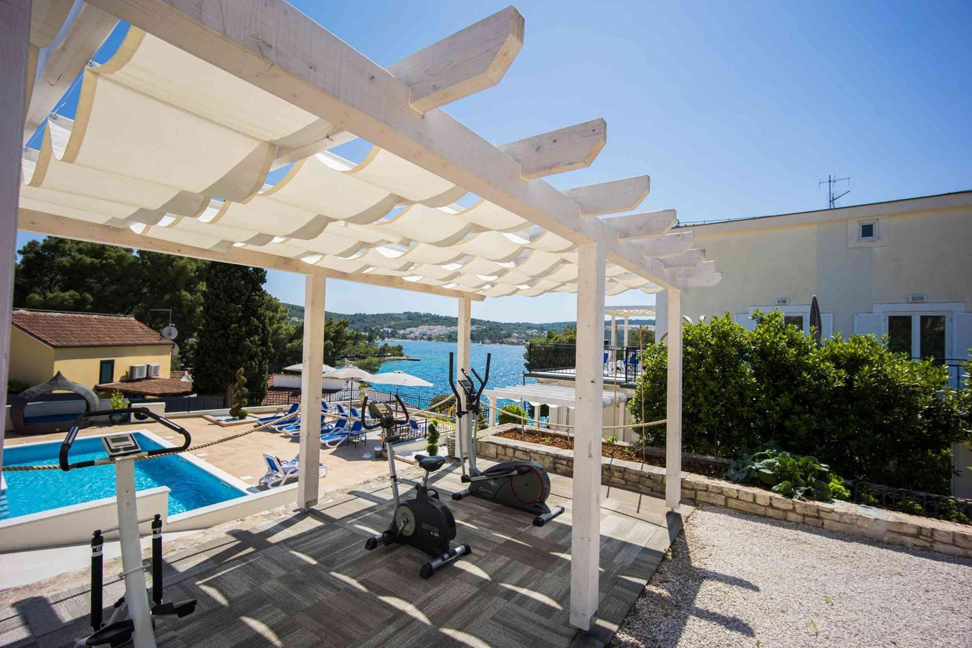 Boutique Guesthouse Sveti Petar, On The Beach, Heated Pool & Boat Berth - Adult Only Necujam Bagian luar foto