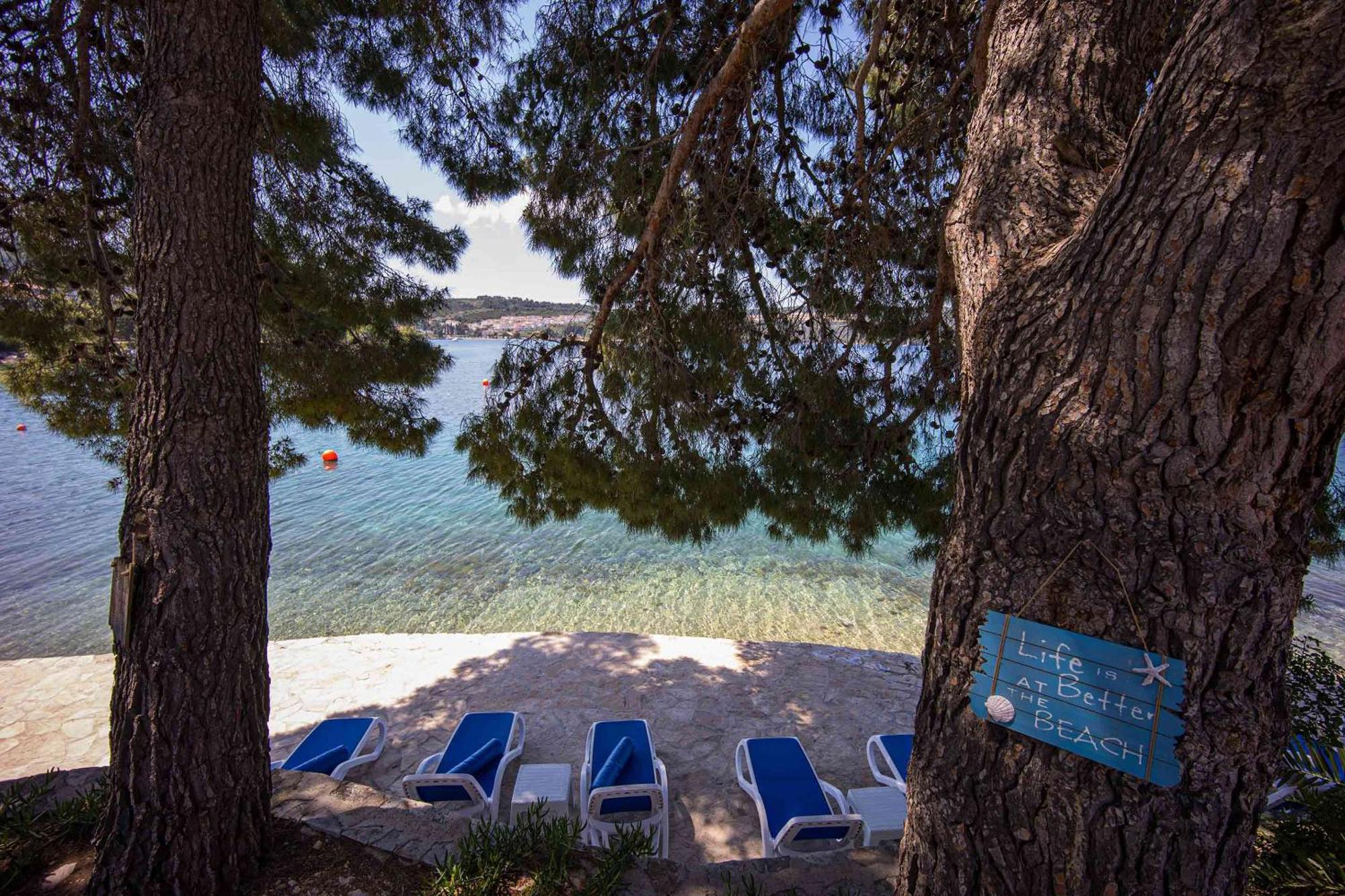 Boutique Guesthouse Sveti Petar, On The Beach, Heated Pool & Boat Berth - Adult Only Necujam Bagian luar foto